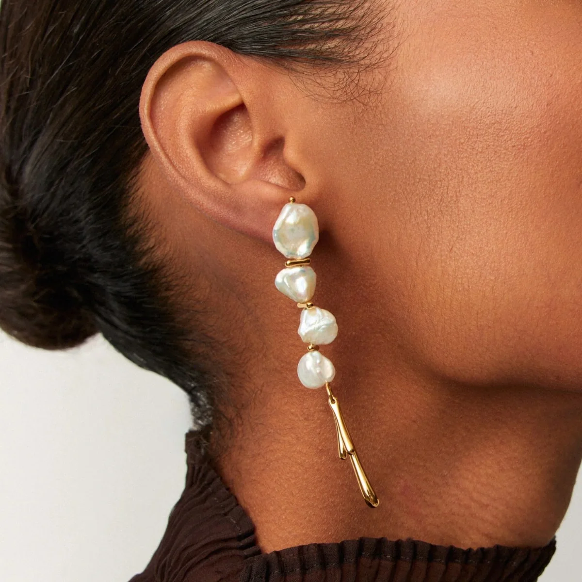 Lilia Pearl Angelic Earrings - Imagen 2